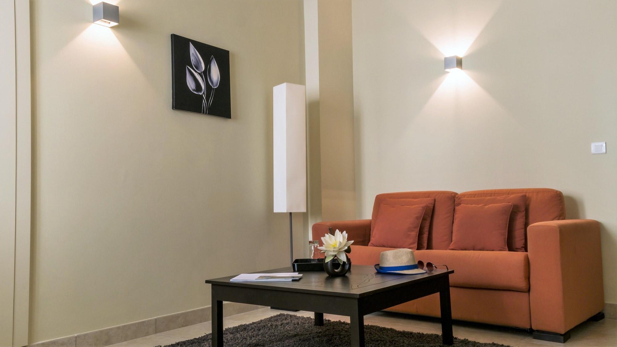 Perla Rossa Hotel เอลเลอรูซ ภายนอก รูปภาพ