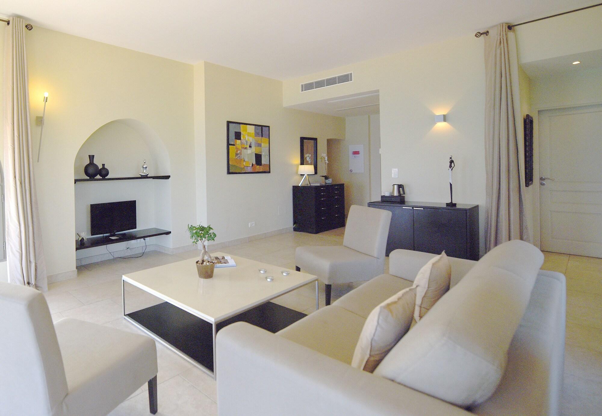 Perla Rossa Hotel เอลเลอรูซ ภายนอก รูปภาพ