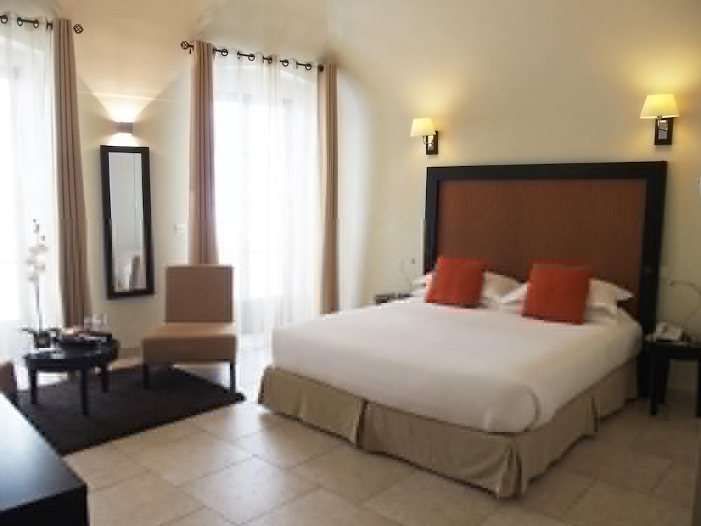 Perla Rossa Hotel เอลเลอรูซ ภายนอก รูปภาพ
