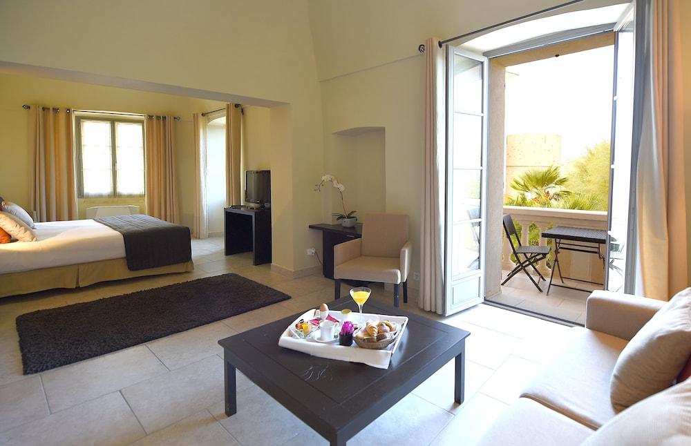 Perla Rossa Hotel เอลเลอรูซ ภายนอก รูปภาพ
